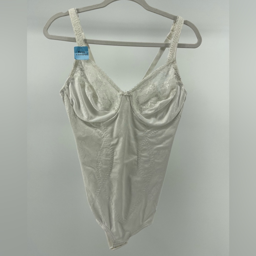 NEW Vintage 90s/Y2K Flexees Shapewear Bodysuit in White Floral Lace, Women's 38C